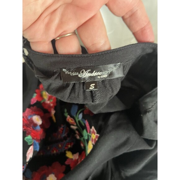 Andree By Unit Women's S Black Floral Embroidered Boho Tunic Top - Picture 8 of 9